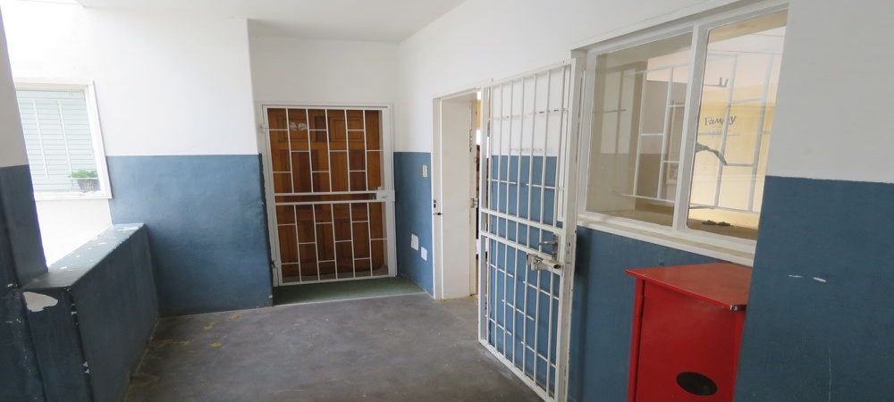 Dr. Kuaima Riruako Street,Windhoek,Khomas,2 Bedrooms Bedrooms,1 BathroomBathrooms,Apartment,Acacia Court,Dr. Kuaima Riruako Street,1,1054